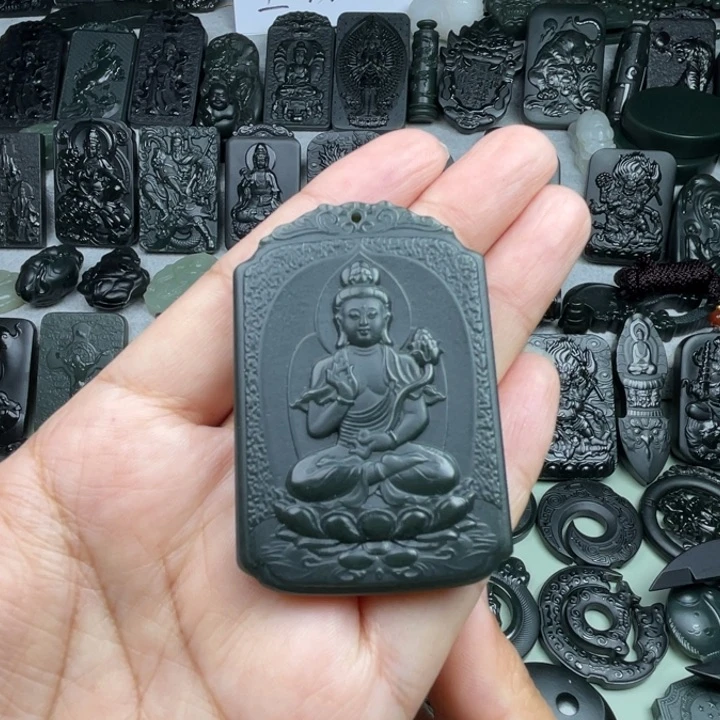 颈饰未镶嵌和田玉