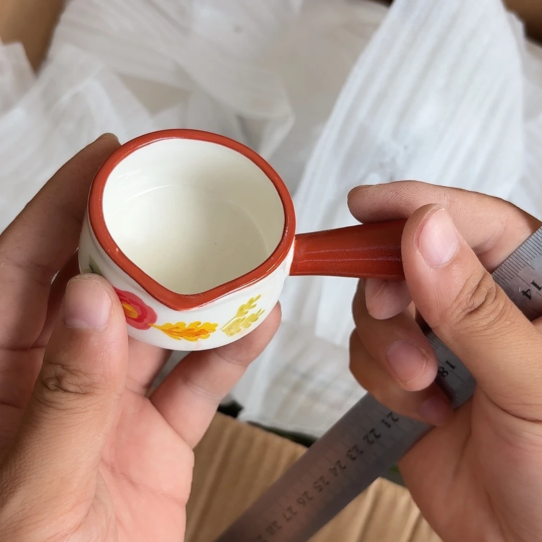 C***咪陶瓷制品、默认微瑕介意慎拍、两天内拼单满20包邮发货！