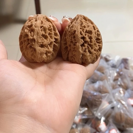 文玩核桃吊坠A***㤅40将军膀练手对