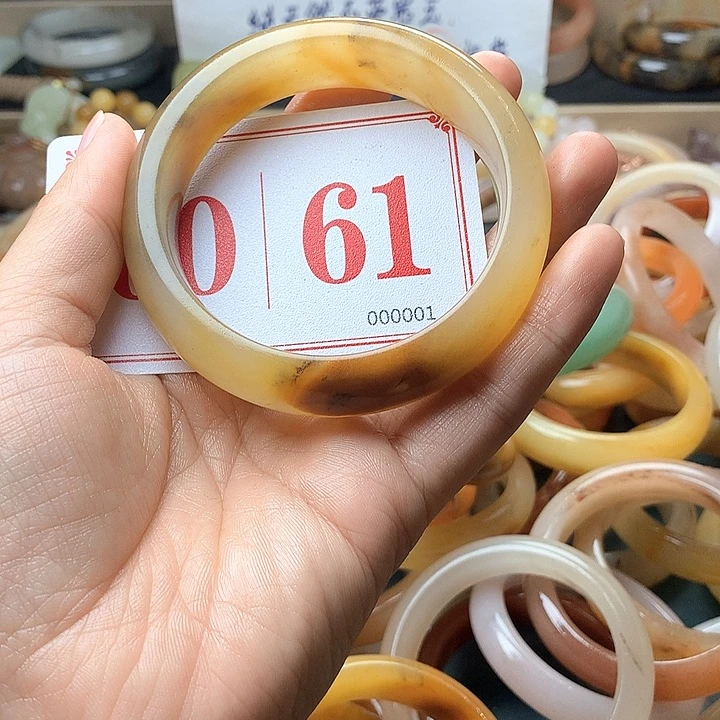 石英质玉（黄龙玉）未镶嵌手镯