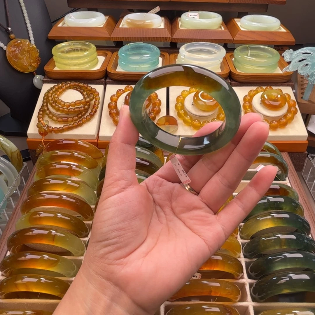 蛇纹石玉未镶嵌手镯56