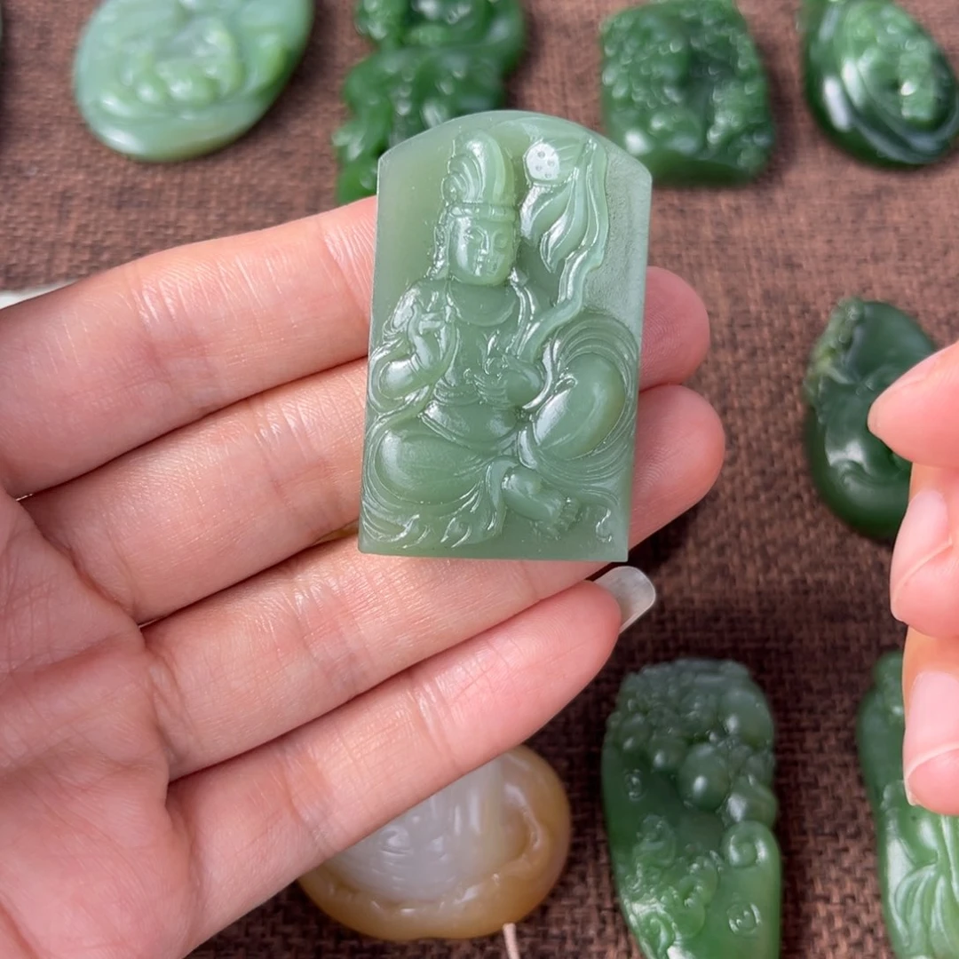 和田玉（碧玉）未镶嵌颈饰