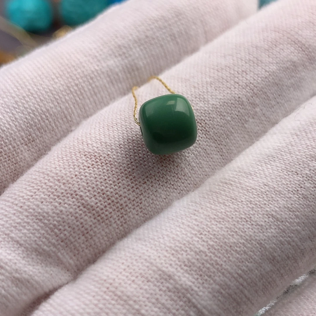 绿松石未镶嵌绿松石7.7mm