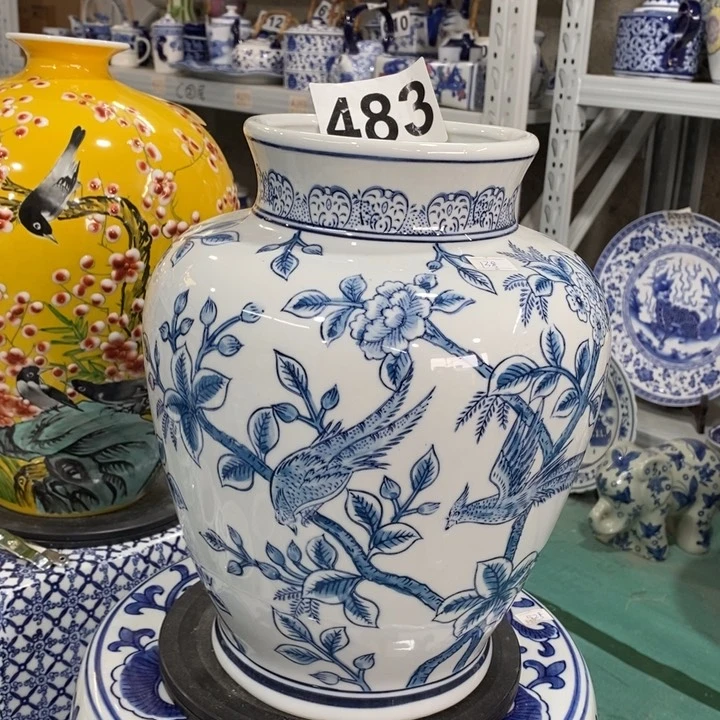 摆件手绘陶瓷大肚花瓶