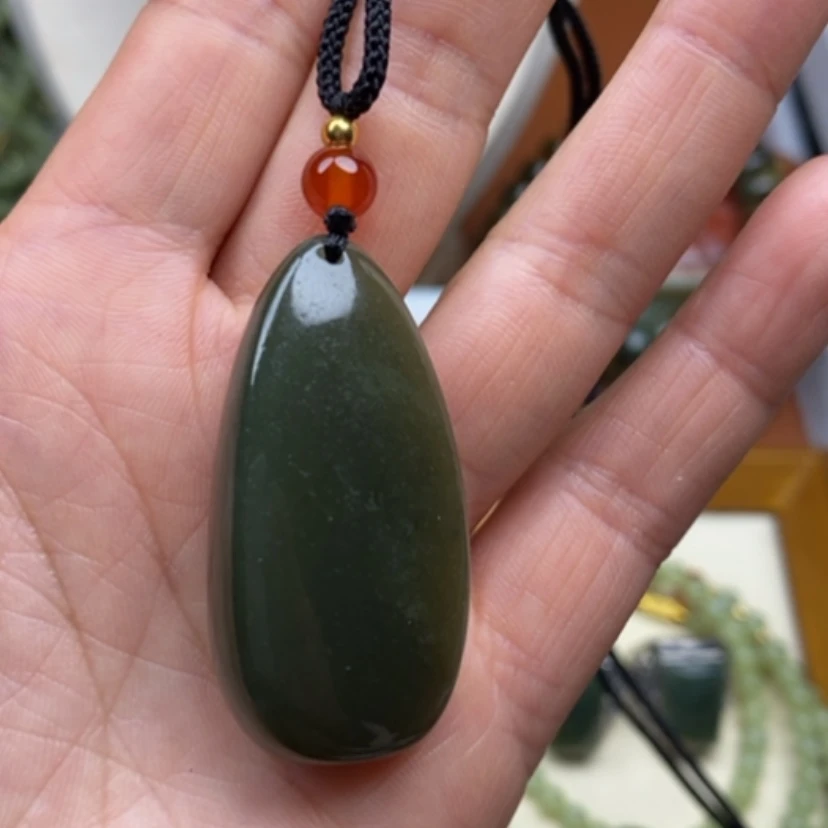 【闪购商品】未镶嵌岫岩河磨玉（透闪石质玉）挂件