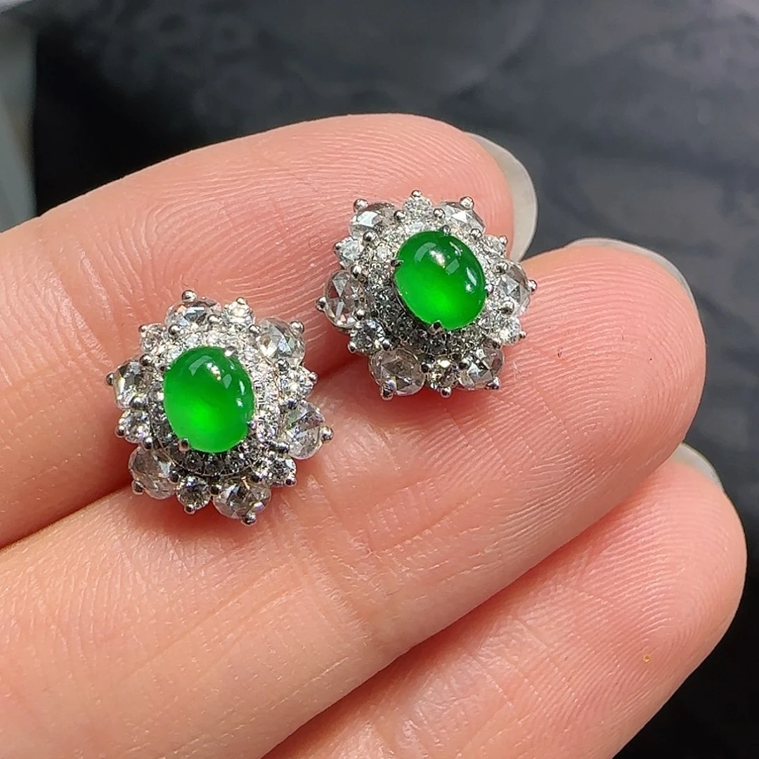 翡翠吊坠(不含链)18K金镶嵌翡翠