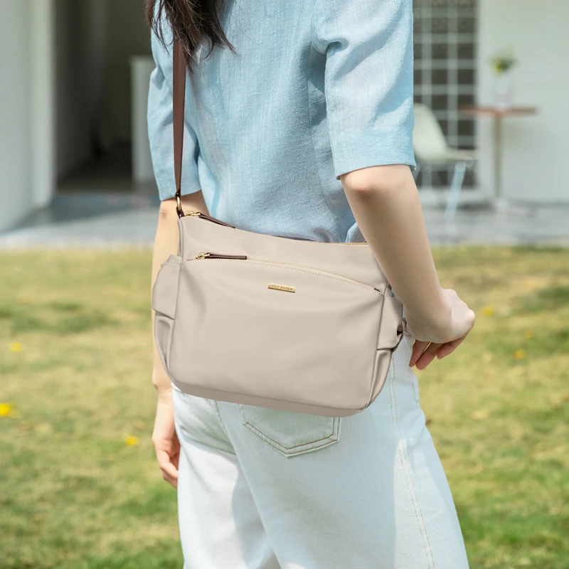 GOLF/高尔夫斜挎包女2025新款时尚百搭单肩包大容量日常通勤包女