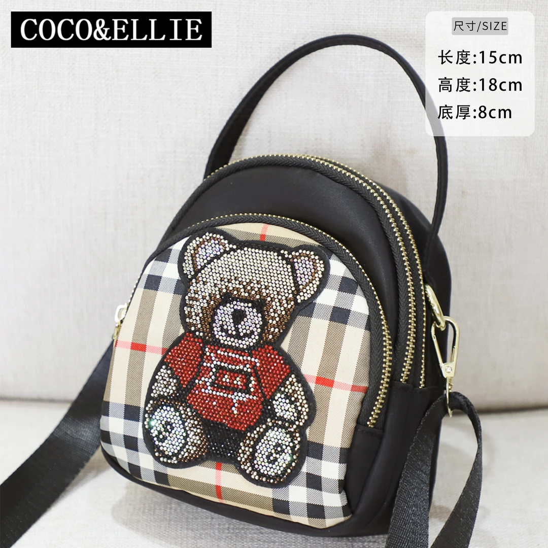 红衣小熊图案配格子纹手机包单肩包斜挎女包A8888