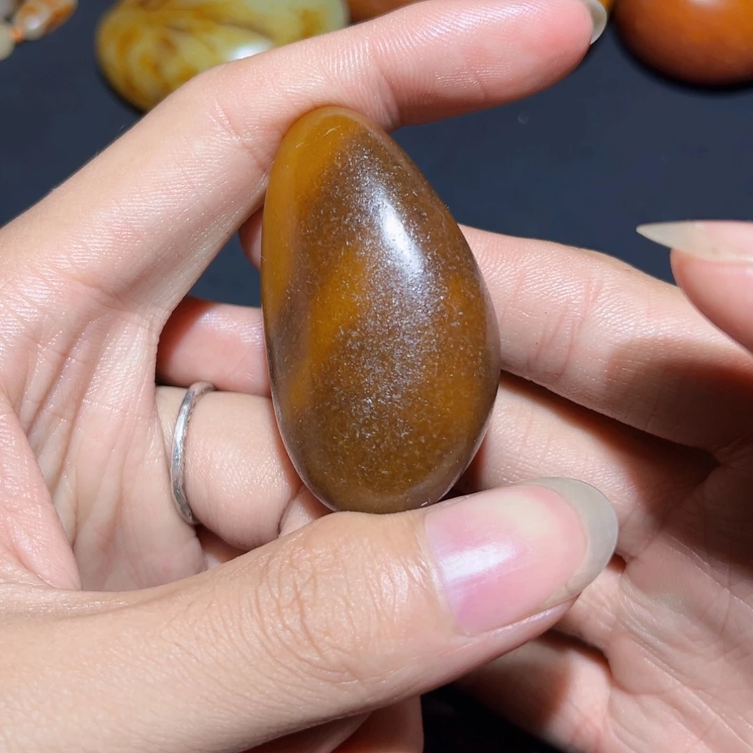 和田玉未镶嵌珠宝奇石