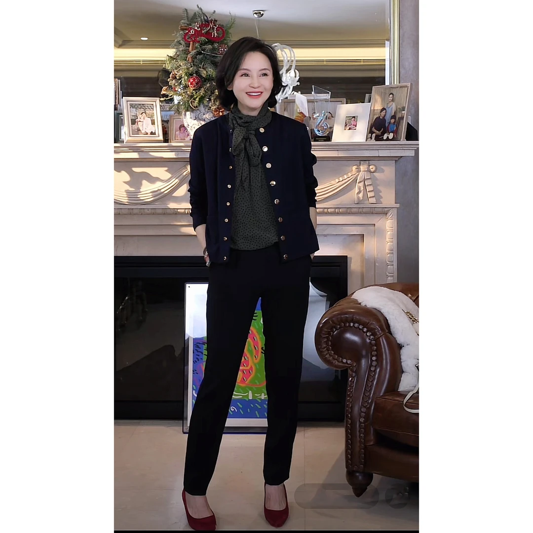 我是摩羯 窈窕淑女 依布舒50D顺纡皱雪纺波点飘带通勤百搭衬衫