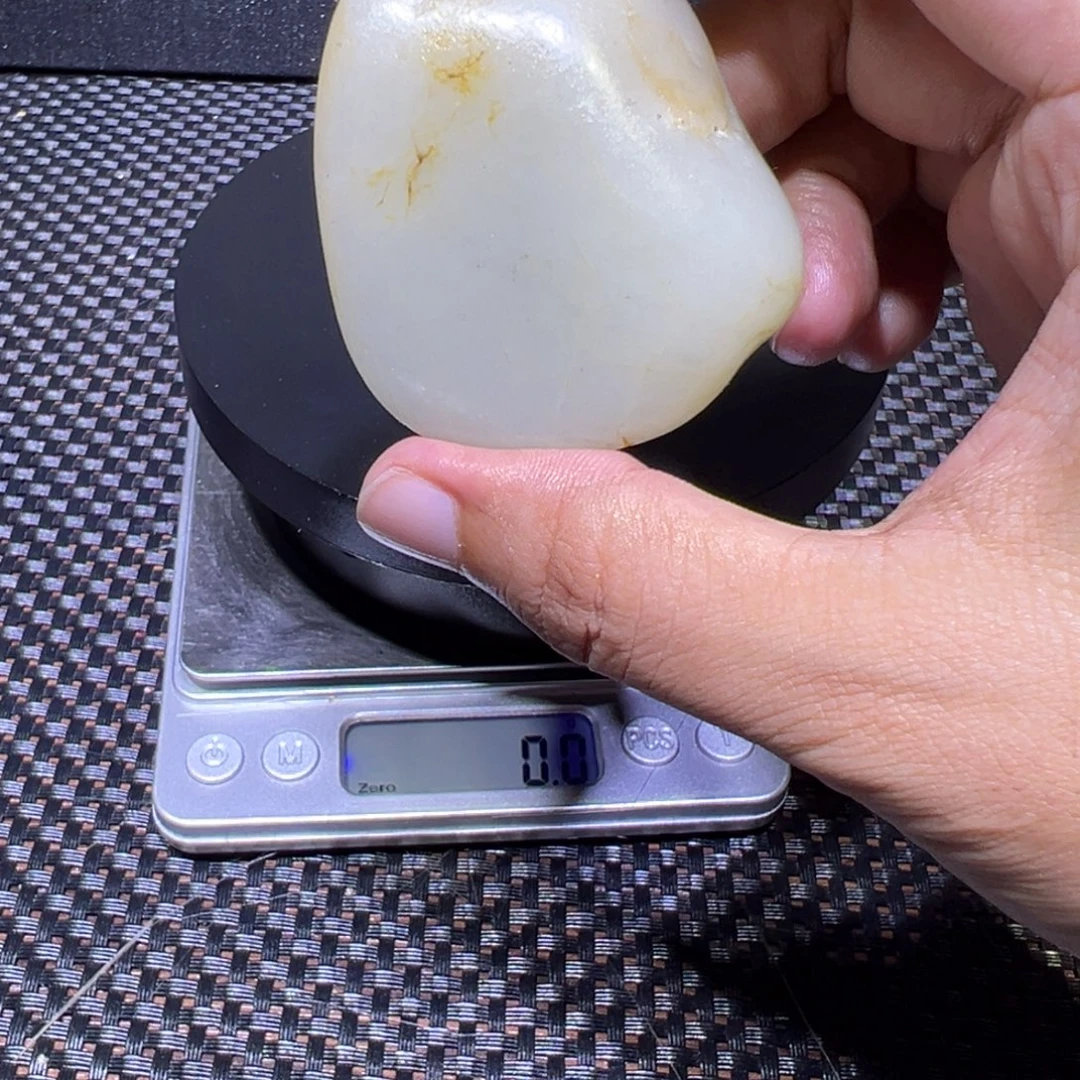 吊坠(不含链)未镶嵌和田玉（子料）106