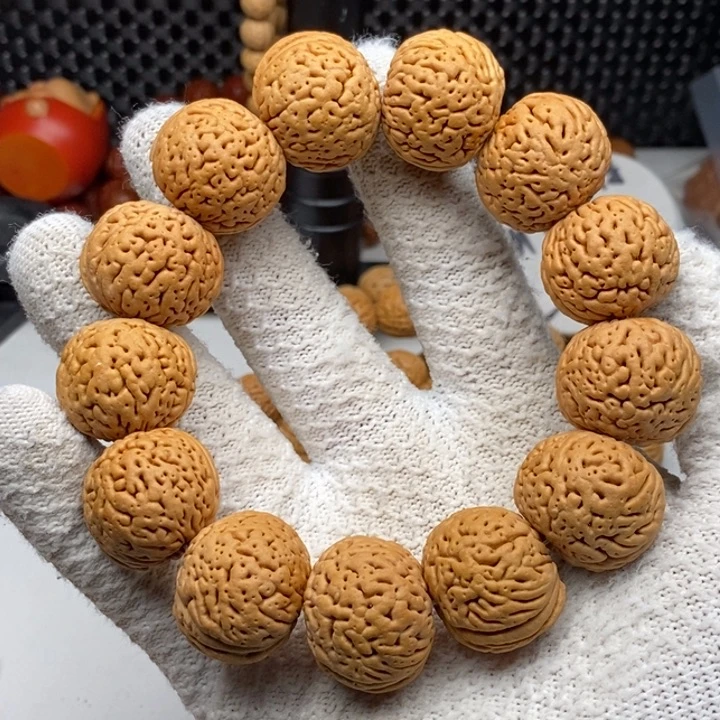 大***钩手串文玩核桃桃核手串