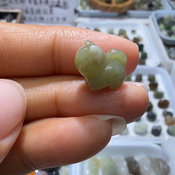 和田玉未镶嵌珠宝奇石