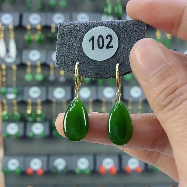 和田玉18K金镶嵌耳饰