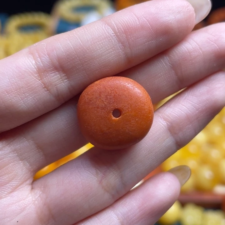 裸石蜜蜡未镶嵌放漏橘皮藏扣