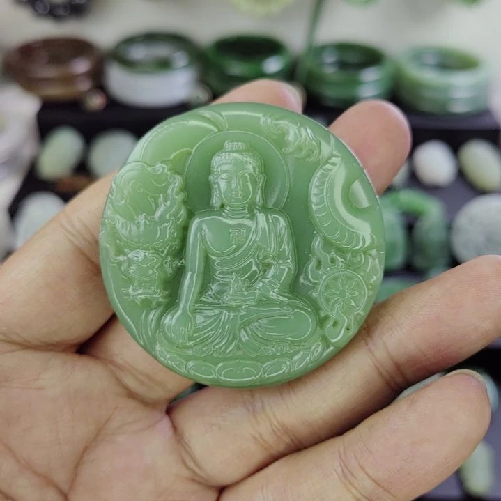 和田玉未镶嵌吊坠(赠链)