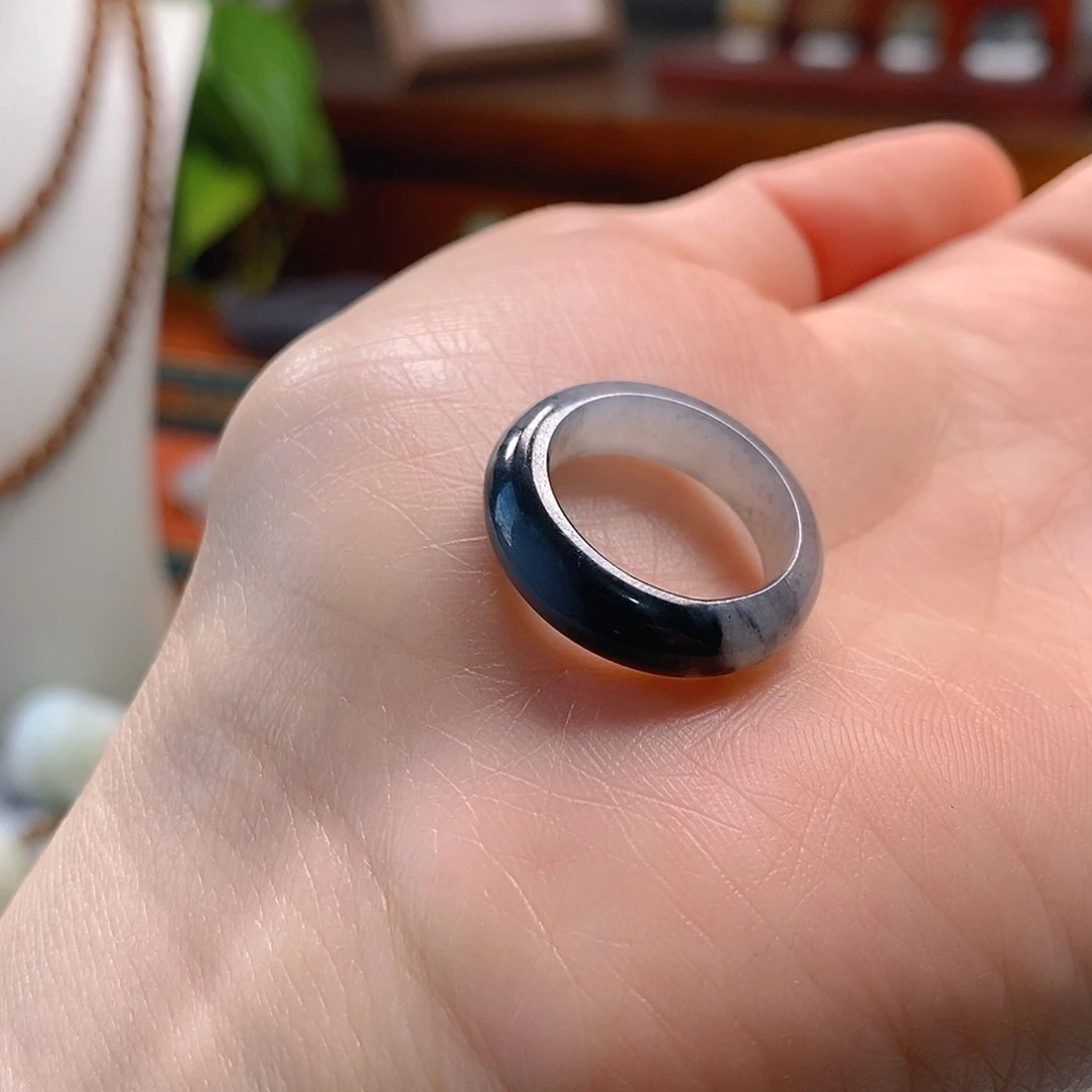 和田玉戒圈未镶嵌蓝***?