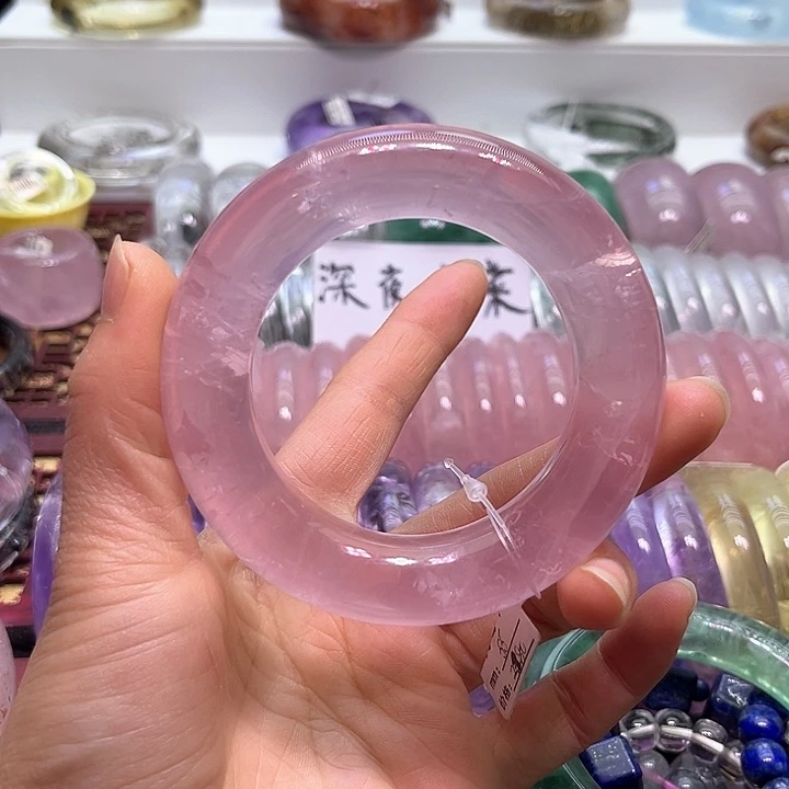 水晶手镯未镶嵌55口