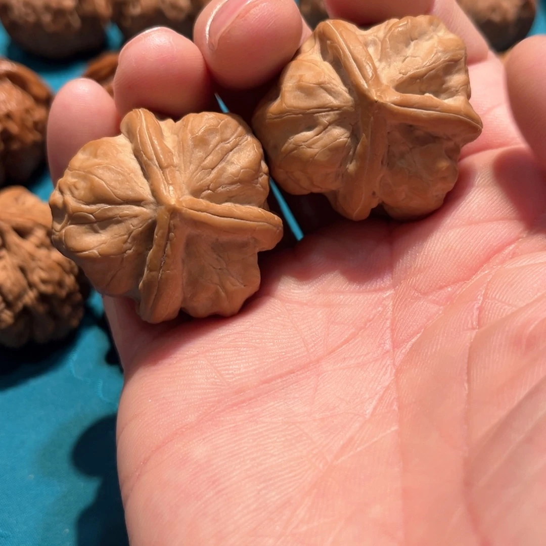 文玩核桃吊坠古蟾