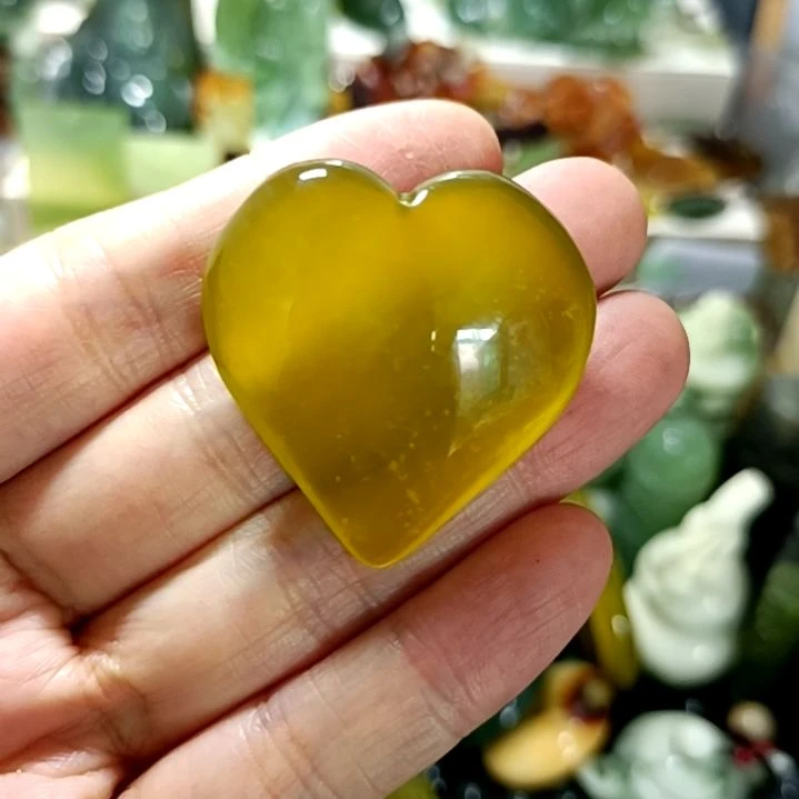 颈饰岫玉未镶嵌挂坠款式