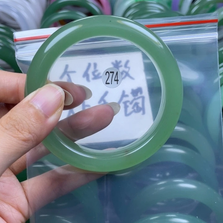 未镶嵌手镯石英质玉57