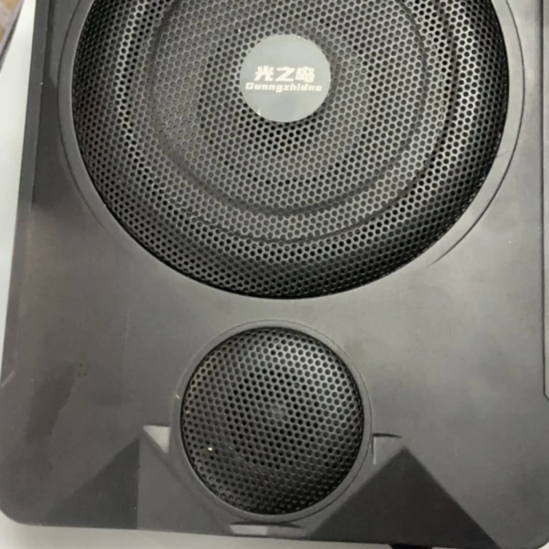 汽车用品座椅小钢炮