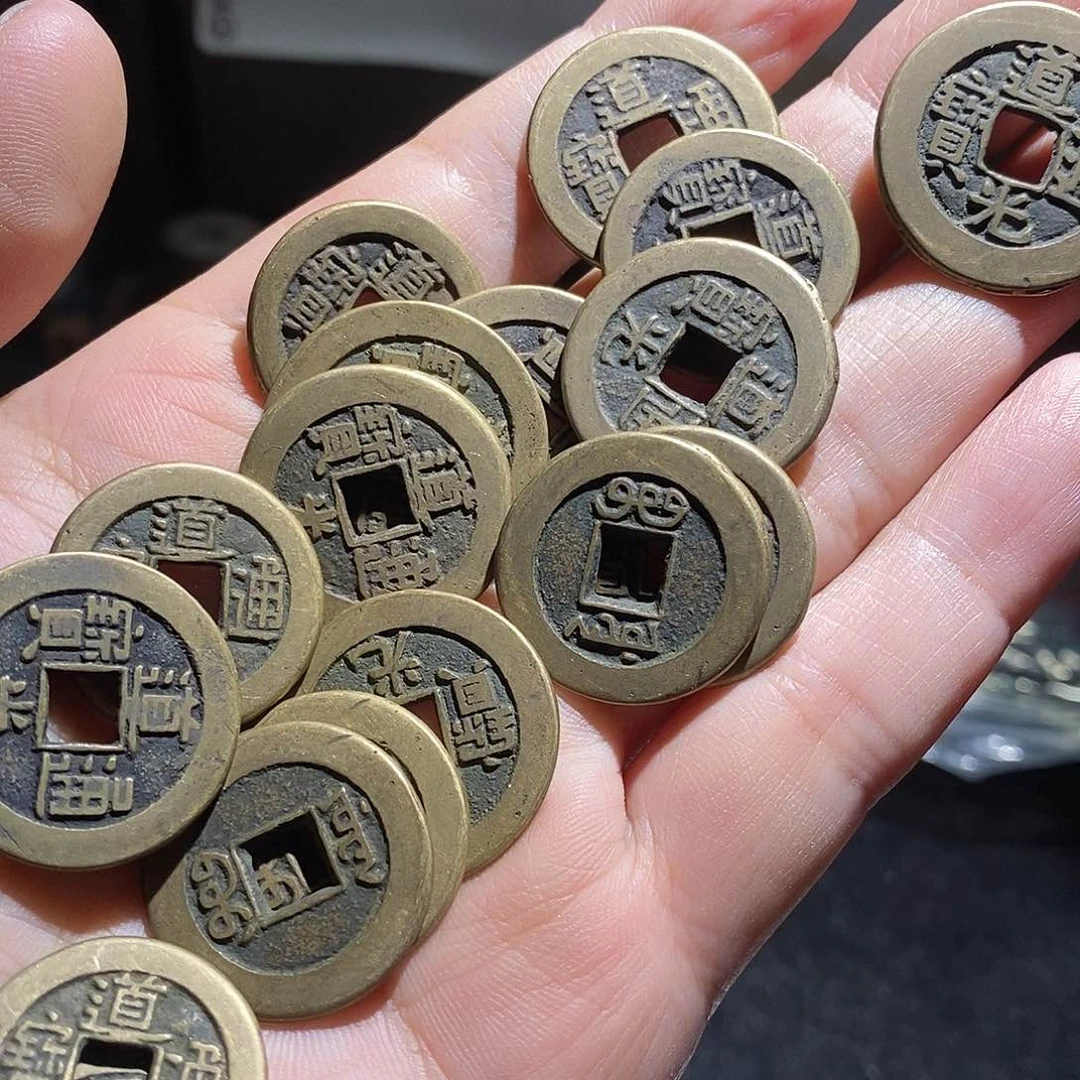 小陈小陈 工艺品手机挂件。道光十枚。