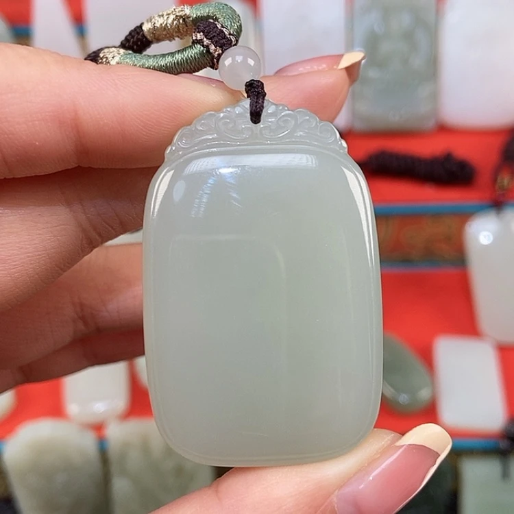 【闪购商品】颈饰未镶嵌和田玉