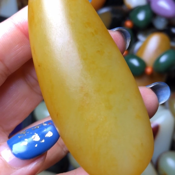 和田玉未镶嵌珠宝奇石