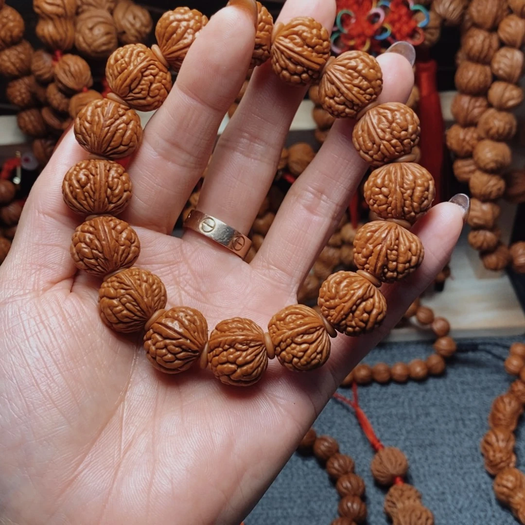 吊坠桃核龙纹桃枭