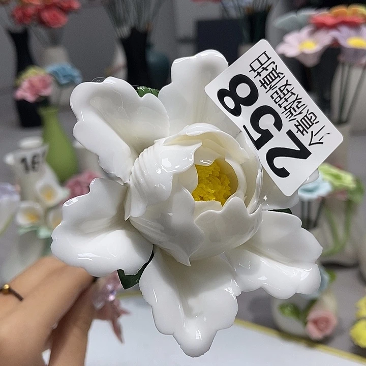 陶瓷纯手工捏花设计