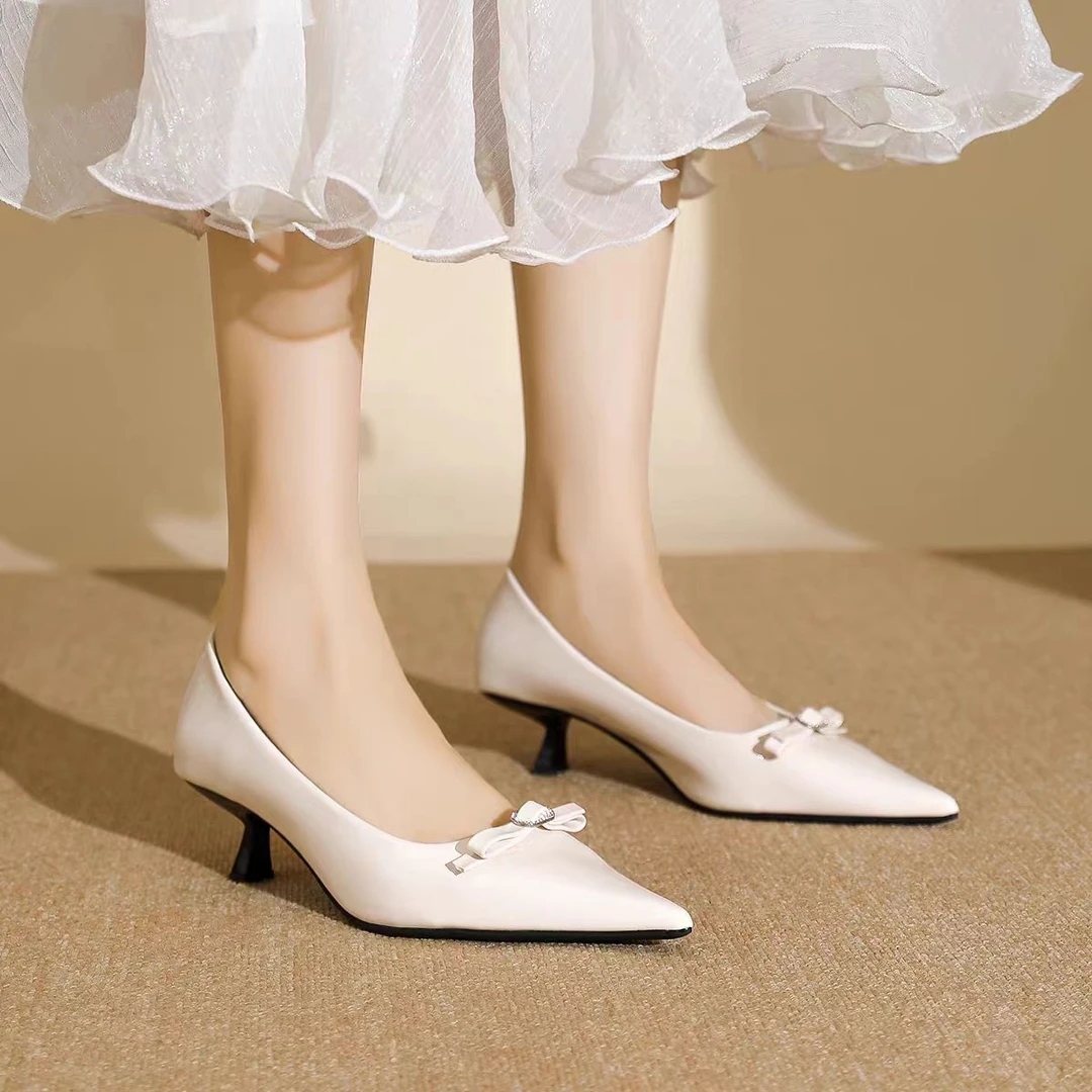 【001-200】捡漏尖头单鞋女细跟6CM 8CM