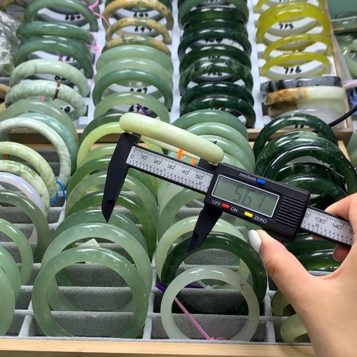 合金绿泥石云母质玉（岫岩玉）手链1