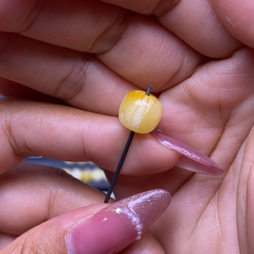 琥珀未镶嵌裸石焦皮虎皮妖花老型10.3*9.2mm