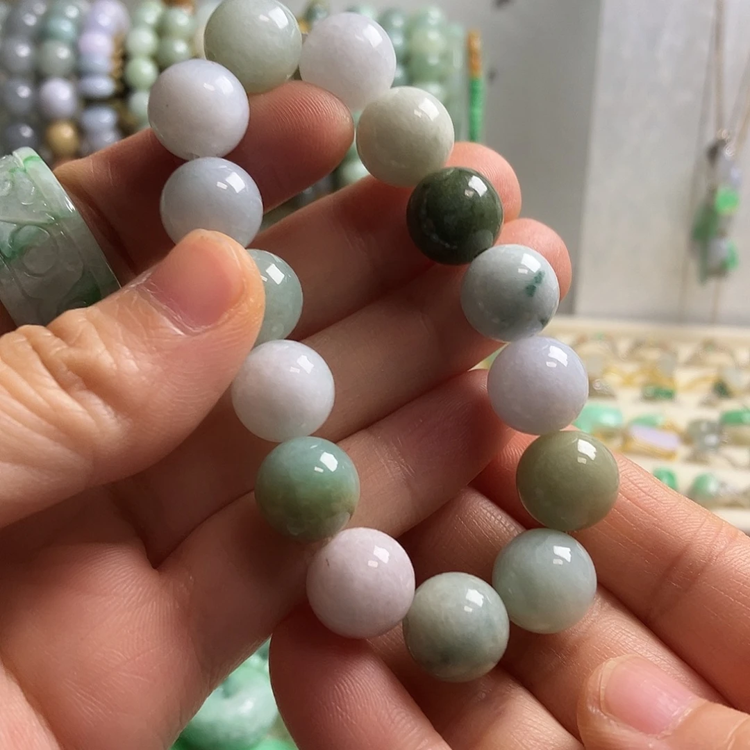 翡翠未镶嵌颈饰01卡12