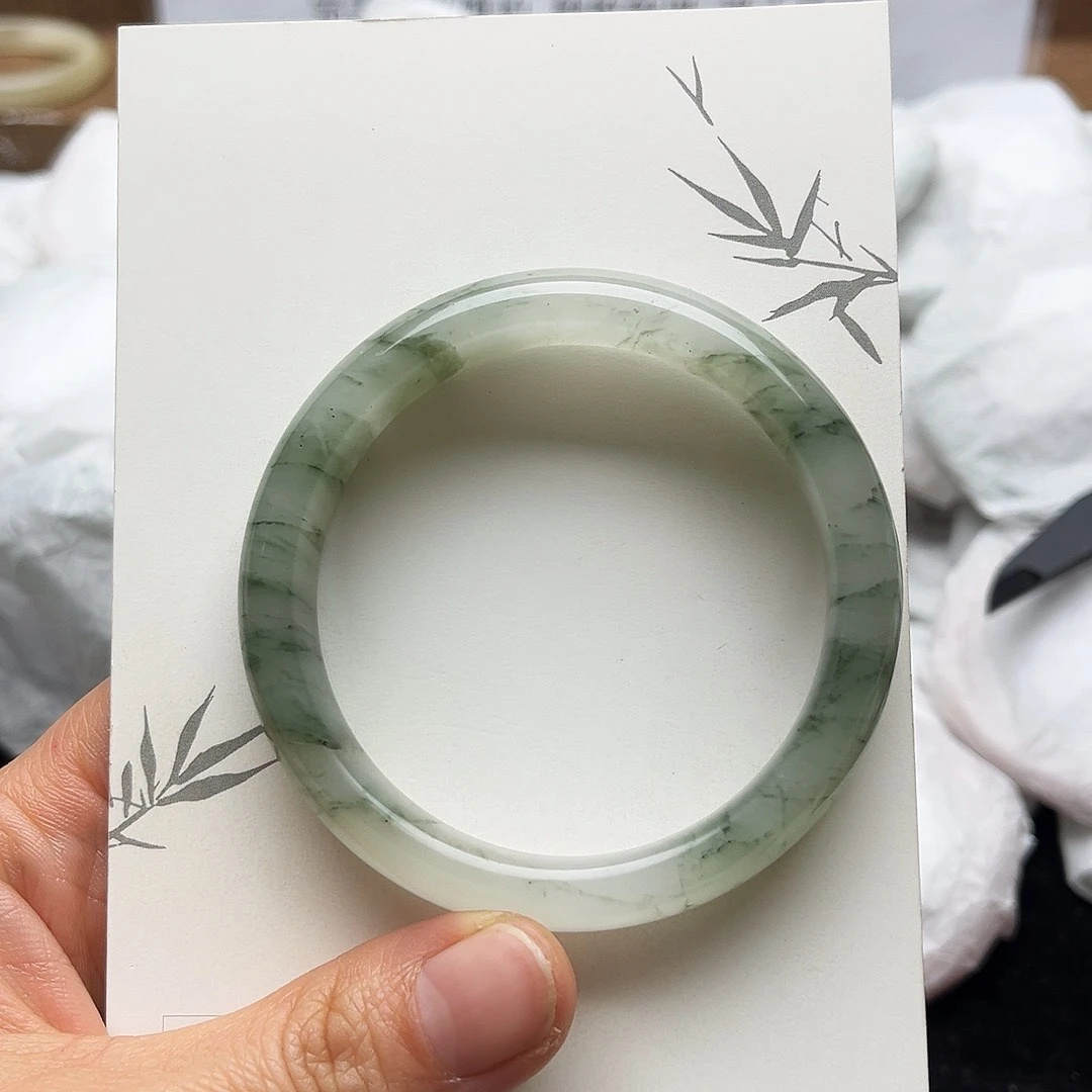 未镶嵌手镯石英质玉2