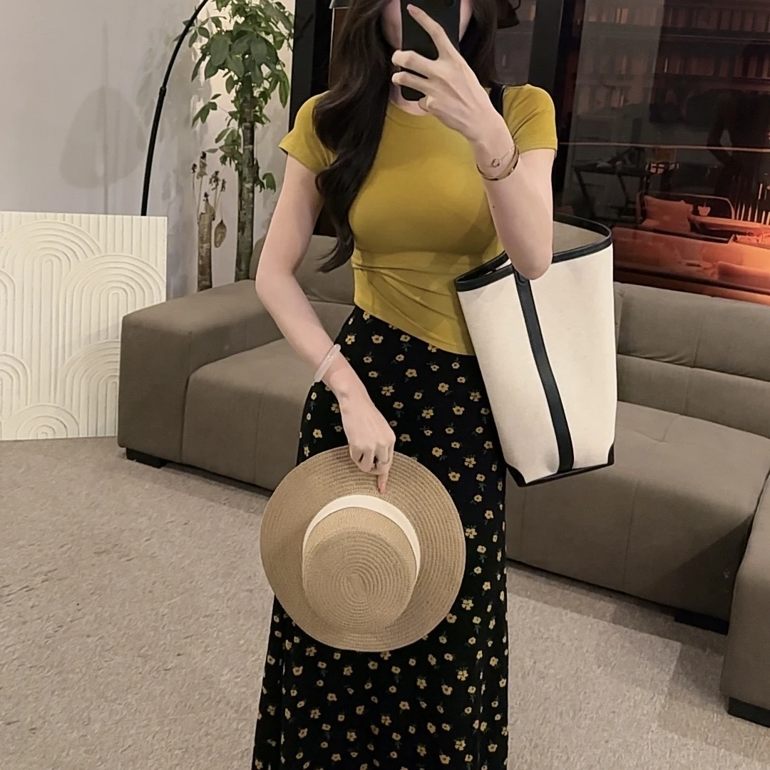 【OS&oneshow】夏日清新设计感小黄花半身裙圆领气质短袖上衣套装女