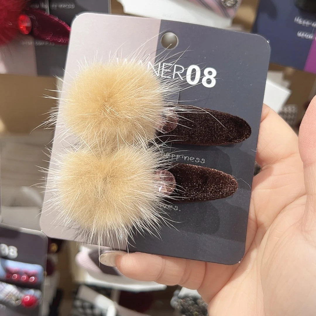 非金属毛球咖色鸭夹