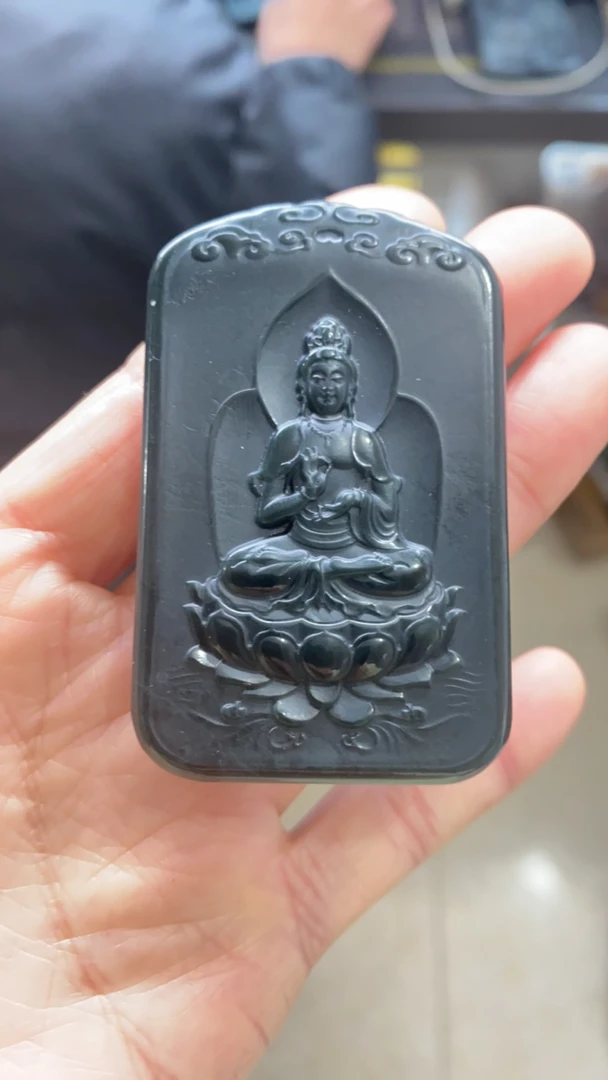 和田玉青玉山水观音吊坠