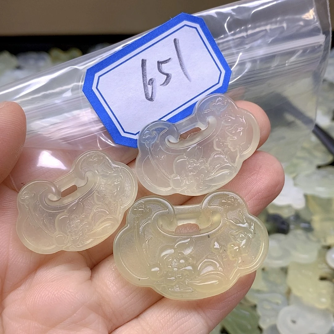 蛇纹石玉吊坠(不含链)未镶嵌阿*651