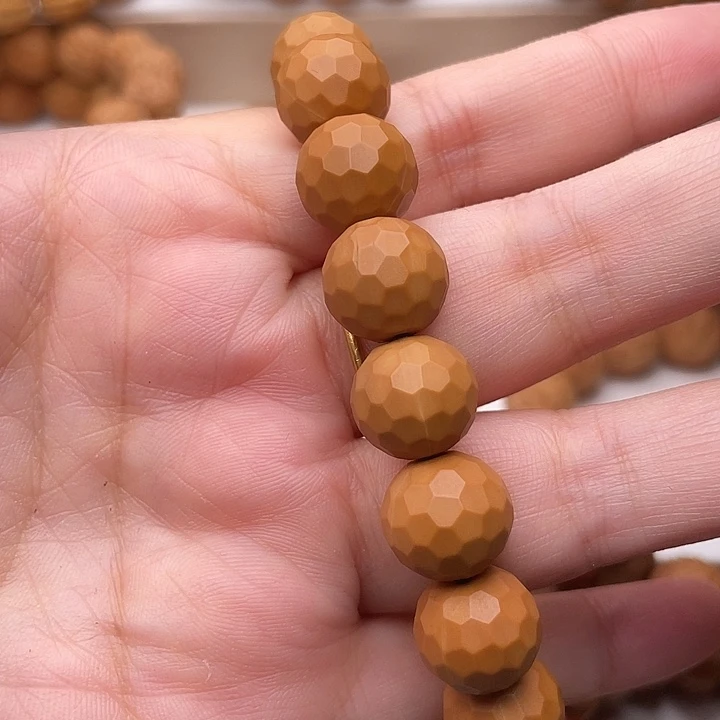 手串/手链核桃微瑕钻面