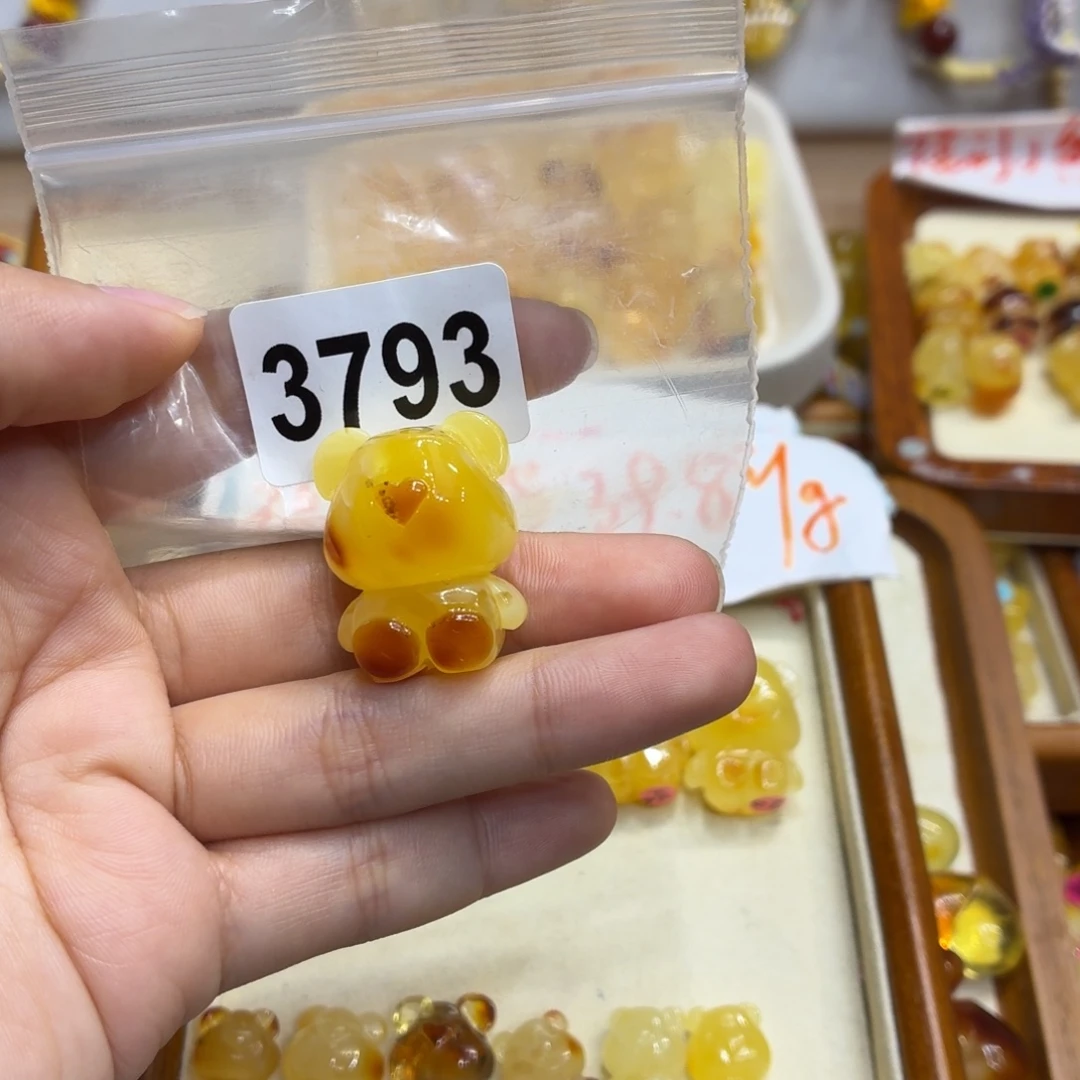 琥珀未镶嵌珠宝奇石