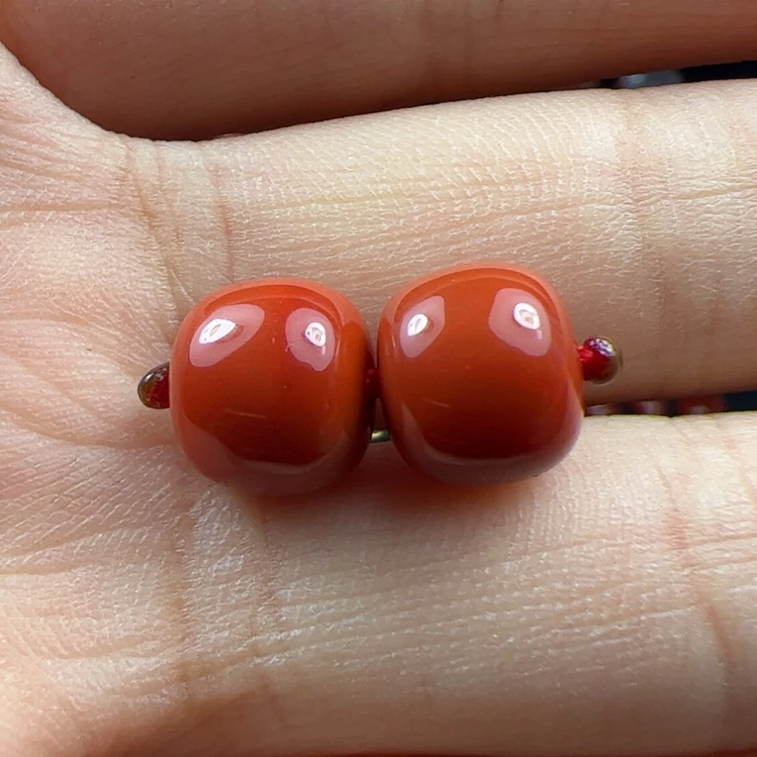 未镶嵌对珠南红玛瑙