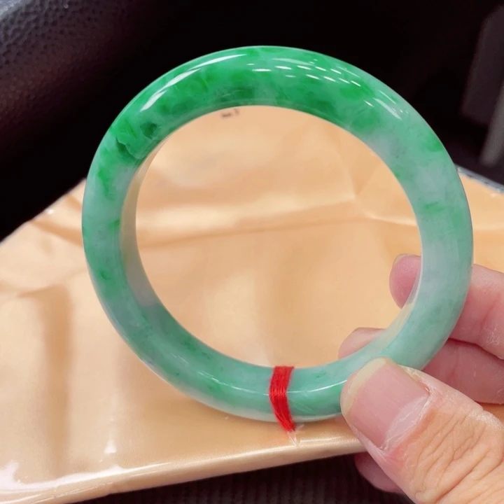 未镶嵌手镯翡翠翡翠