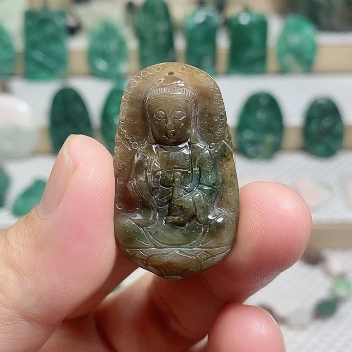 未镶嵌独山玉颈饰
