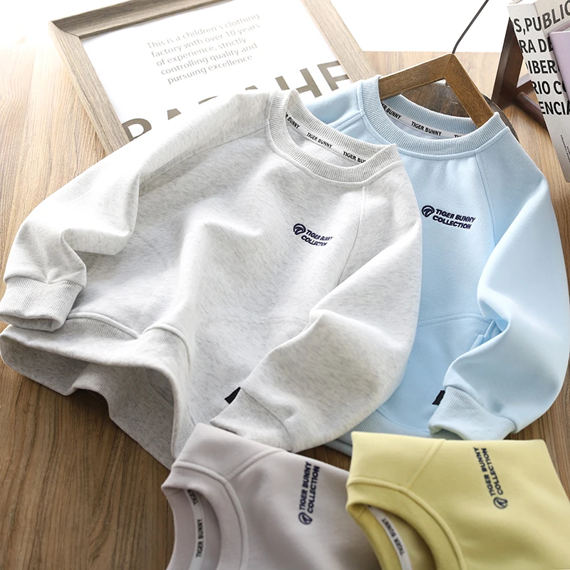 男童卫衣春秋装2025新款儿童圆领衫长袖男孩时尚拼接刺绣中大童装