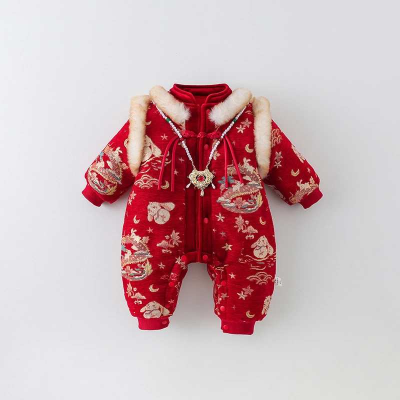 婴幼儿冬季保暖衣服满月百天连体衣年服可爱周岁爬服外出加厚棉衣