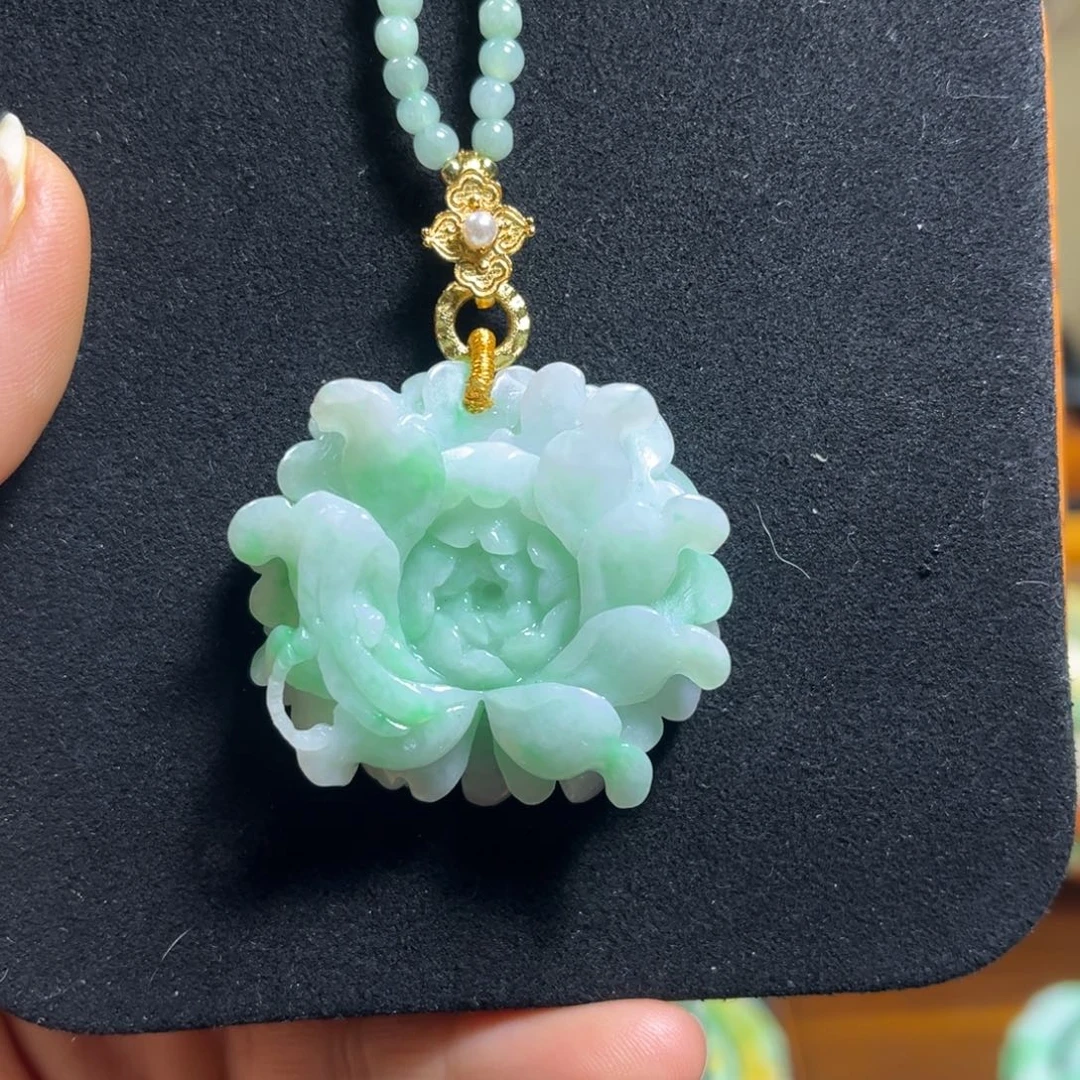 翡翠未镶嵌颈饰天然翡翠