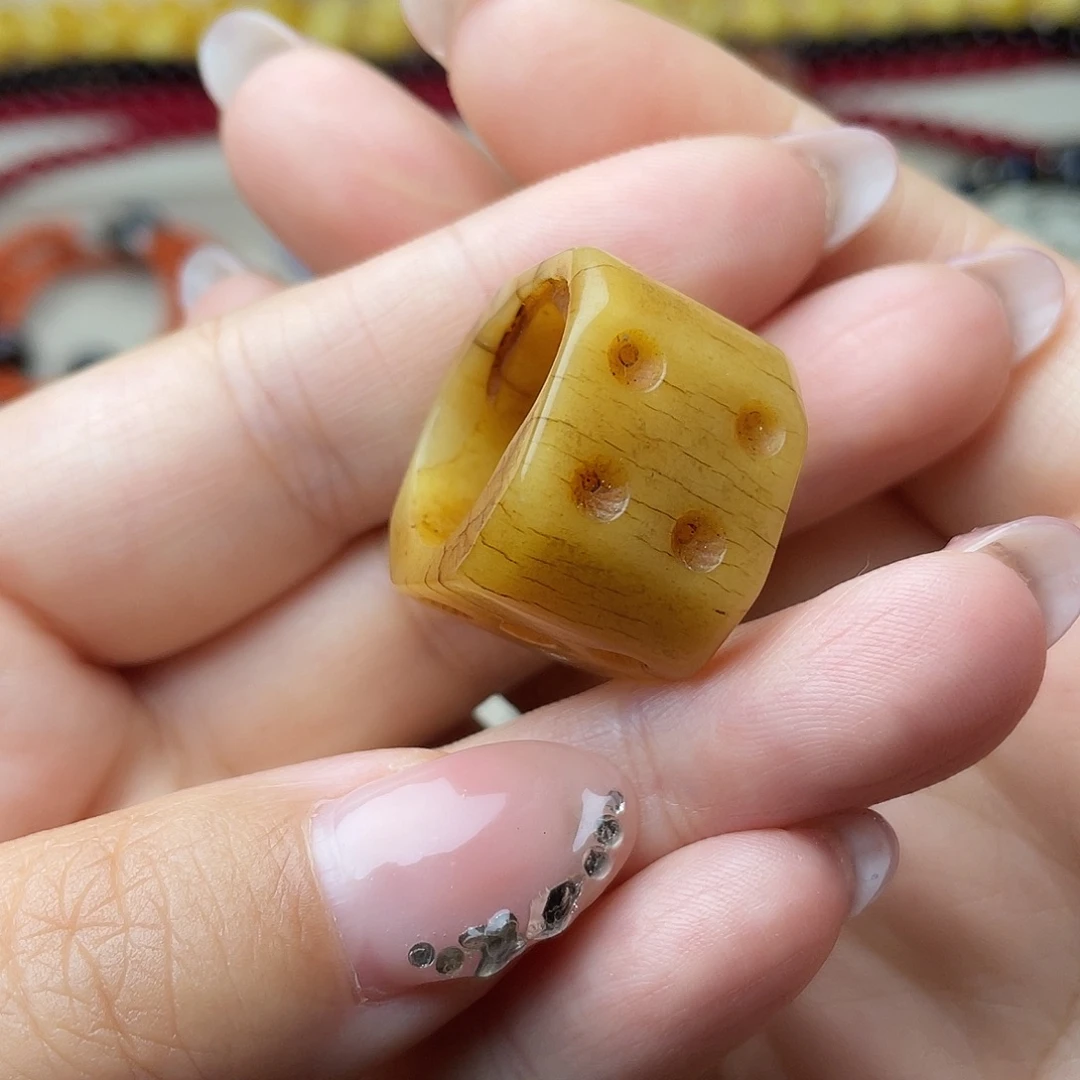 大叶紫檀（黑酸枝木类）