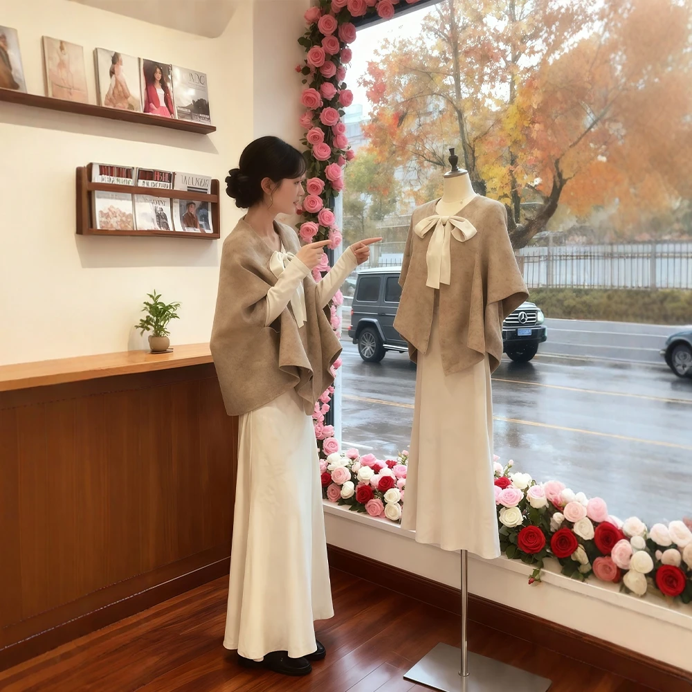 巨好看的秋装一整套法式小香风斗篷披肩外套V领长袖连衣裙套装女